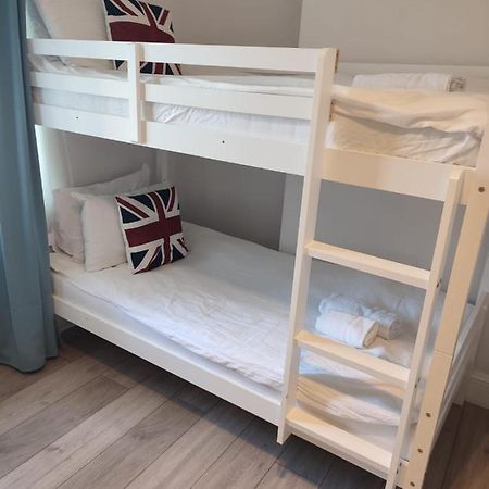 Room At 264 ลอนดอน ภายนอก รูปภาพ